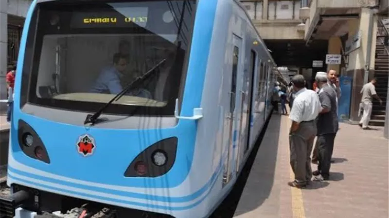 النقل توقع مذكرة لمد الخط الأول من المترو إلى شبين القناطر 