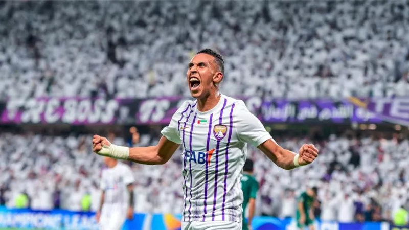 أندية قمة الدوري السعودي تتزاحم على الظفر بخدمات سفيان رحيمي