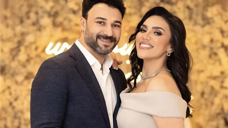 محمد العمروسي ينفي شائعات فارق السن مع مي فاروق