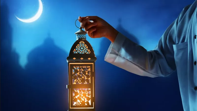 صلة الرحم والصلاة.. أحب الأعمال إلى الله تعالى في شهر رمضان المبارك