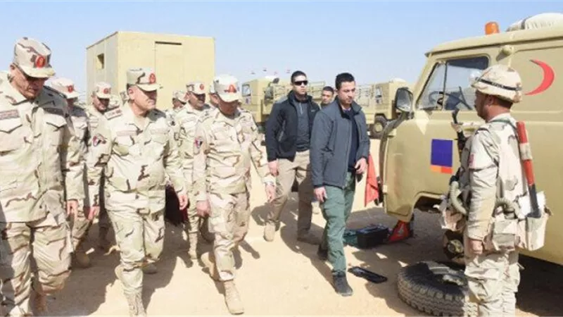 رئيس أركان القوات المسلحه يشهد إجراءات رفع كفاءه وحدات المدفعية بالمنطقة المركزية (صور)