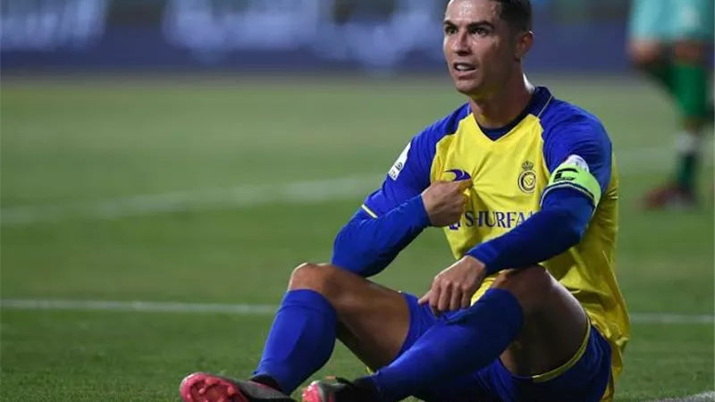رونالدو يقود هجوم النصر أمام الوحدة