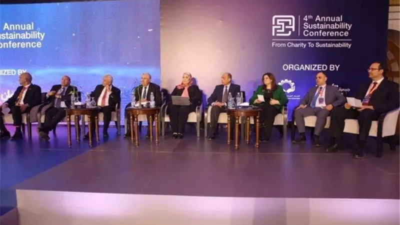 وزير الطيران المدني يُشارك في المؤتمر السنوي للتنمية المستدامة بالأقصر