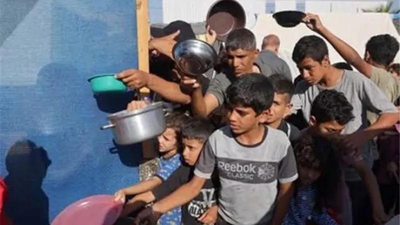 إعلام غزة: الكيان الصهيوني يتبع سياسة التجويع والمساعدات الأمريكية أهداف سياسية