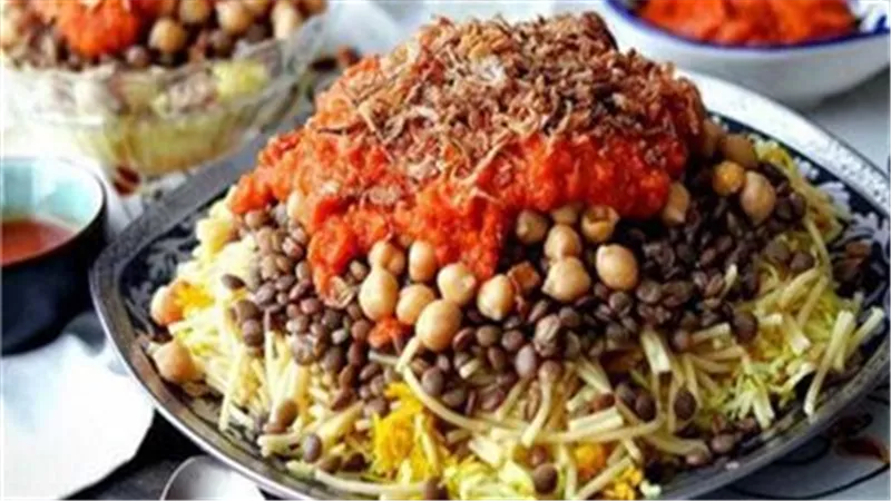 وجبة كشري تنهي حياة سيدة وإصابة نجلها وزوجها في القليوبية