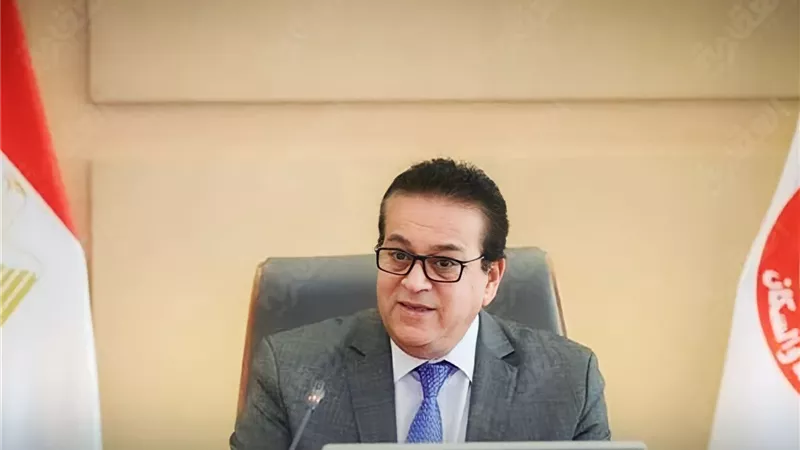 وزير الصحة يصرح بإكتفاء الدولة من الأدوية