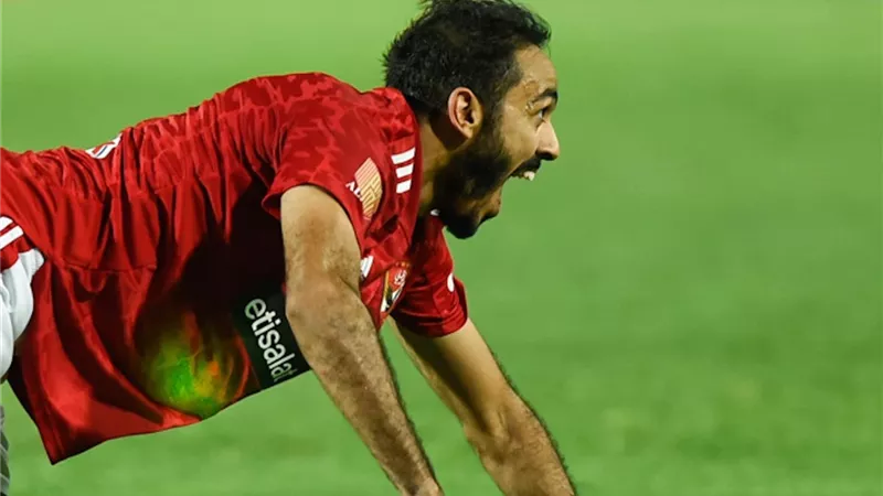 موسم كروي مليء بالإنجازات يختتم بتعادل الأهلي مع حرس الحدود في ليلة تكريم البطل