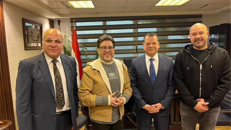 رئيس رابطة الأندية يعلن تنازله عن القضية المرفوعة ضده هاني شاكر