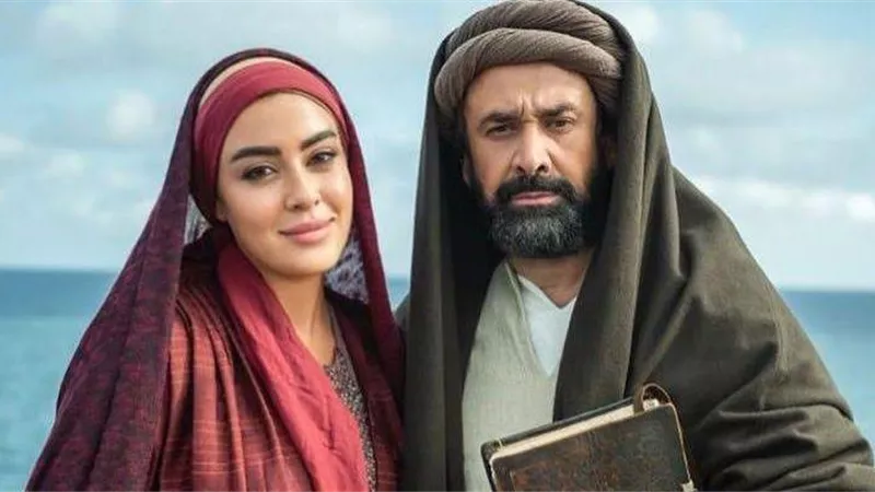دينا فؤاد تُشيد بأبطال مسلسل الحشاشين: كاريزما وموهوبة