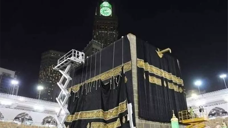 بمناسبة العام الهجري الجديد.. رحلة ثوب بيت الله الحرام عبر التاريخ