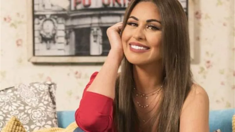 رحلة الروح.. مي سليم تشاركنا تجربتها في أداء مناسك العمرة