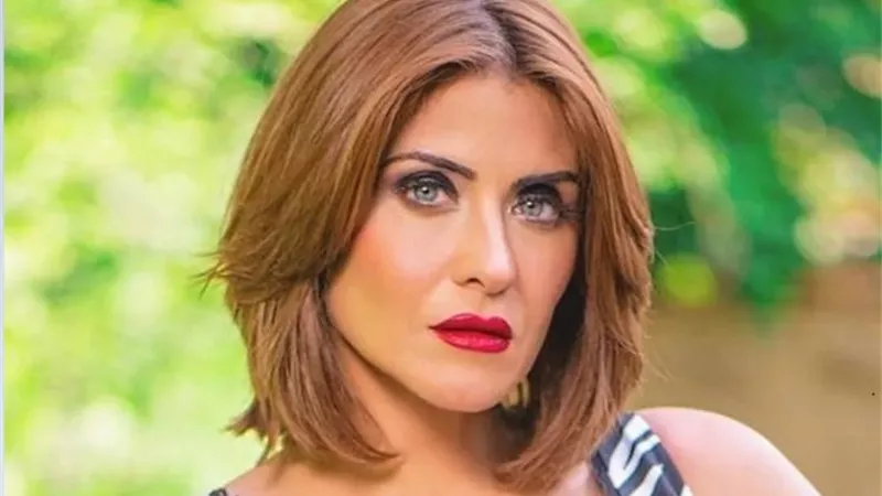 أناقة وجاذبية.. هيدي كرم تلفت الأنظار بجمالها الساحر
