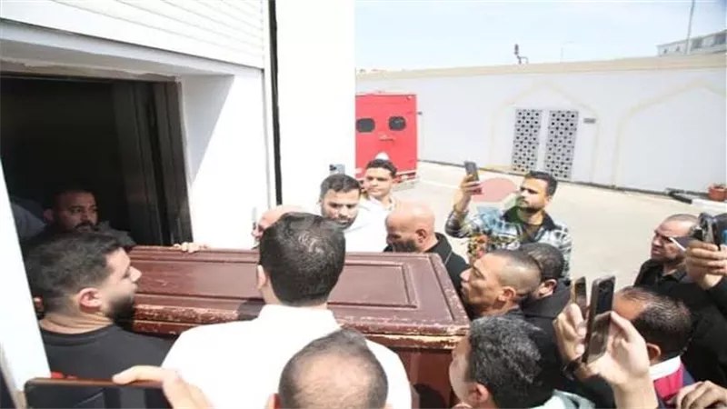 انهيار أسرتها وأصدقائها.. تشييع جثمان فتاة الشروق إلي مثواه الأخير