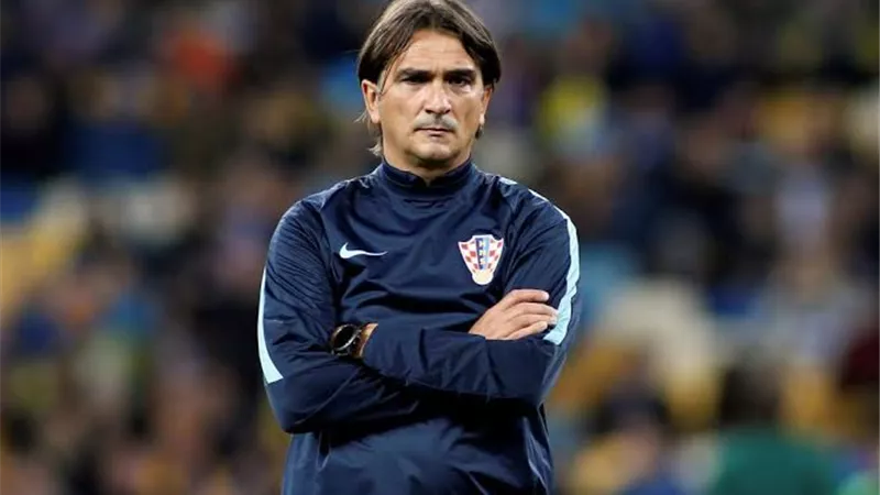 مدرب كرواتيا يفتح النار على الفيفا بعد تهميش منتخب بلاده بحفل the best 