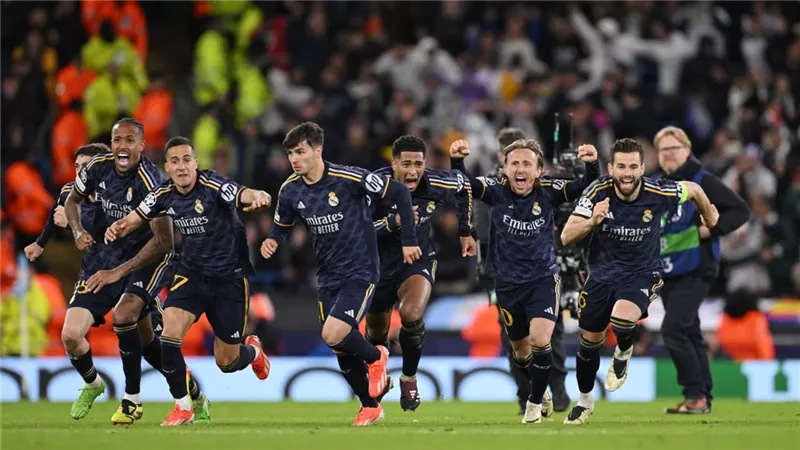أنشيلوتي يحشد جميع أسلحته.. قائمة ريال مدريد أمام بايرن ميونخ بدوري الأبطال