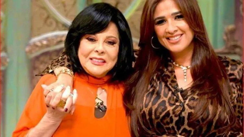 ياسمين عبد العزيز تكشف كواليس لقائها في 
