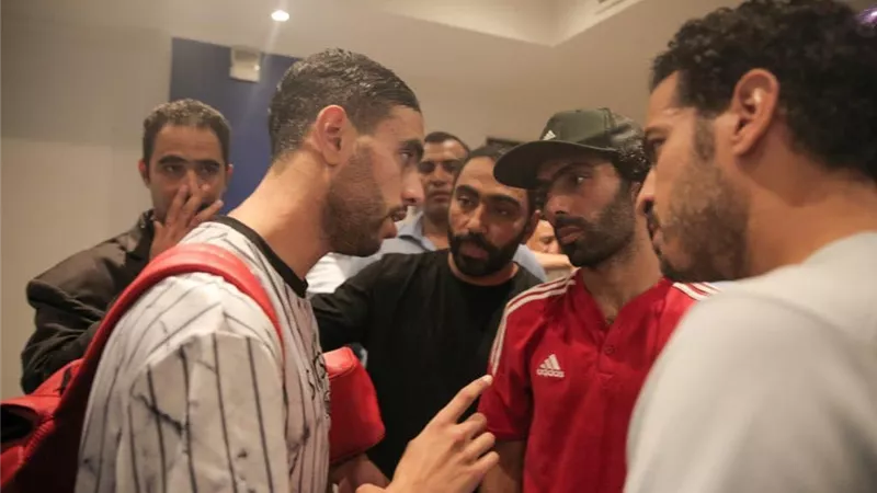 عقوبة مالية تصيب حسين الشحات بعد خلاف مع لاعب بيراميدز