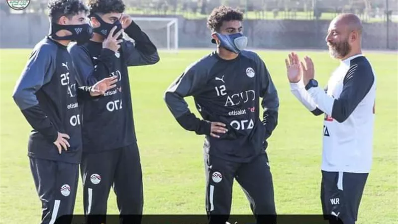 منتخب الشباب المصري يصطدم بصاحب البطولة الليلة في منافسات شمال إفريقيا