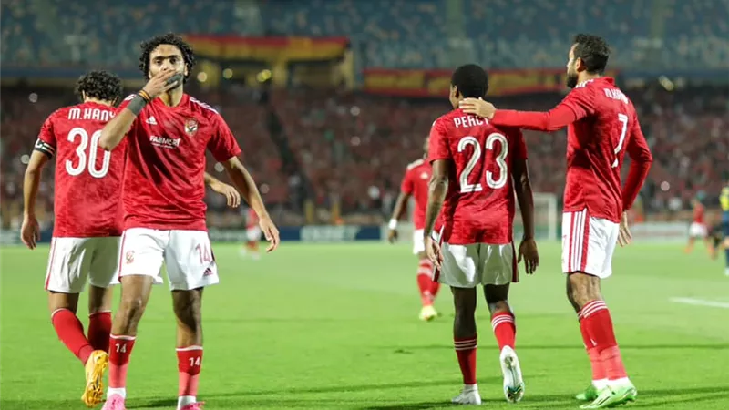 الأهلي يرد على أنباء انتقال نجمه إلى الزمالك