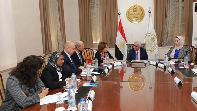 لحماية الطفل ودعم حقوقه.. رضا حجازي يلتقي الأمين العام للمجلس القومي