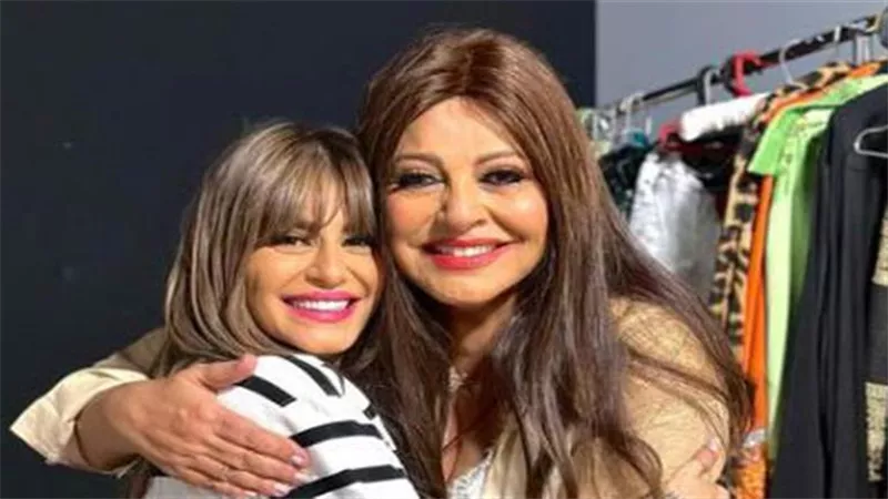 منة فضالي وهالة صدقي يسرقان الأضواء في أحدث ظهور لهما