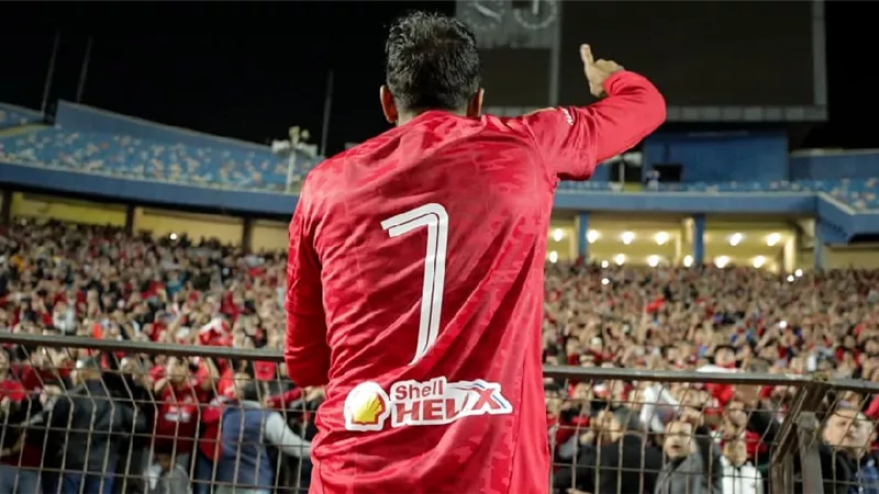 مفاجأة.. تخفيض عقوبة كهربا والأهلي بقرار من الاتحاد المصري