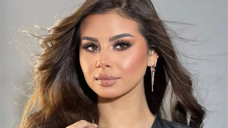 آخرهم أسود ملون.. أبرز أعمال منة عرفة في ذكرى ميلادها
