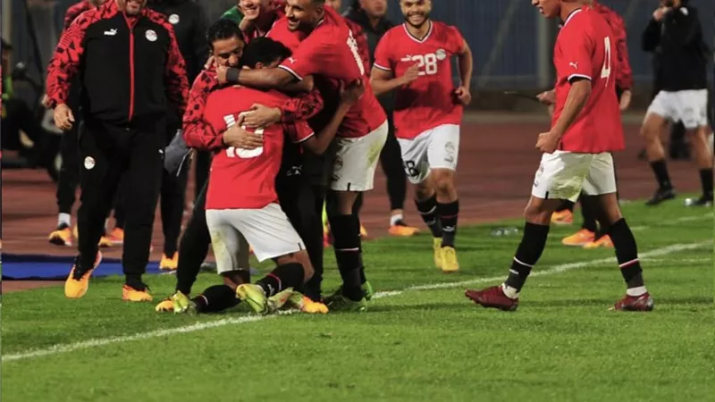ثنائية المنتخب الأولمبي تضع قدمًا نحو التأهل إلى كأس إفريقيا