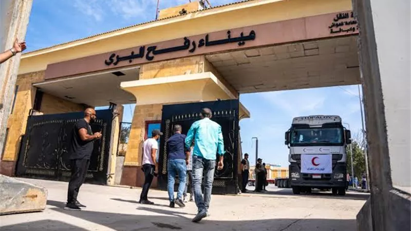 بدء دخول العالقين الفلسطينيين في مصر إلى غزة بناءً على رغبتهم