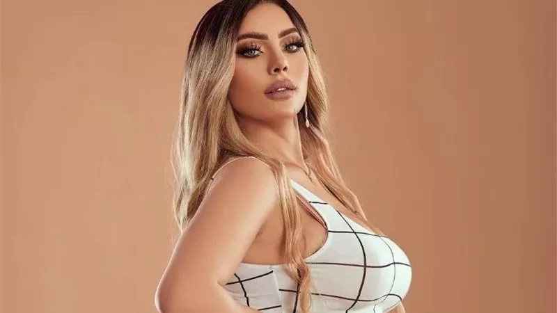 مرتدية عباءة سوداء وحجابًا.. الحبس والغرامة لصاحبة فيديوهات «الساحل الشرير»