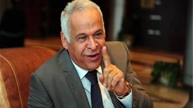 الاقتصادية تُقضي بالحبس لفرج عامر رئيس نادي سموحة