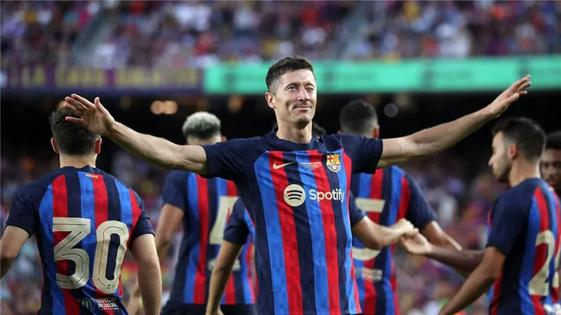 برشلونة يقسو على أتلتيكو مدريد بثلاثيه نظيفه بالدوري الأسباني