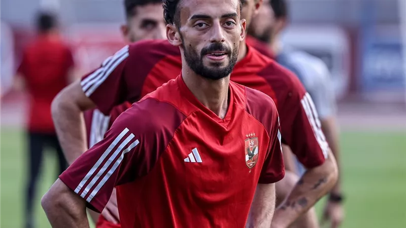 طبيب الأهلي يكشف حجم إصابة أحمد عبدالقادر أمام الإسماعيلي 