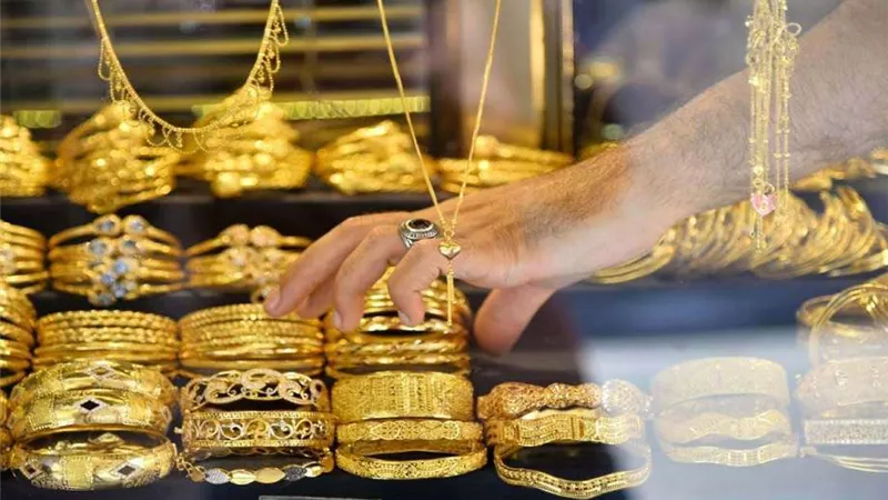 انخفاض الذهب بمحلات الصاغة.. عيار 21 يسجل هذا