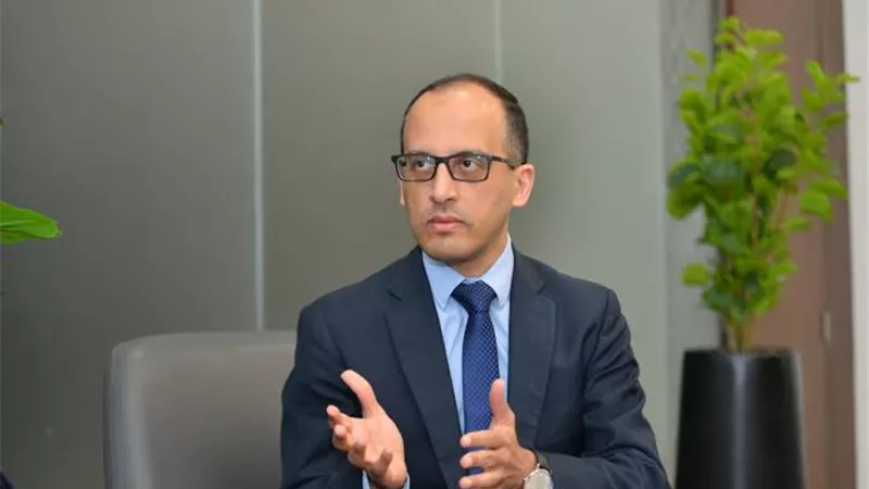 متحدث الحكومة:رئيس الوزراء يحرص على حل أي معوقات لتحسين بيئة العمل