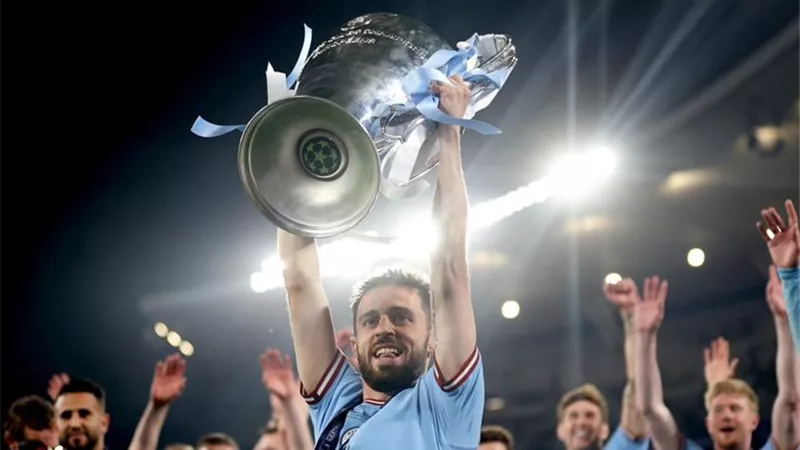 عاجل.. بيرناردو سيلفا يقترب من الانضمام لبرشلونة