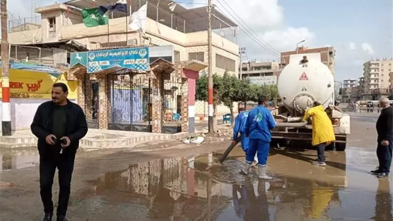 غراب يوجه رؤساء المدن بمتابعة سحب وشفط مياه الأمطار بالشوارع