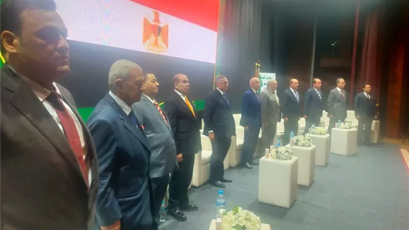 احنا فداكي يافلسطين.. هتافات جماهيرية داخل مؤتمر المرشح عبدالسند يمامة