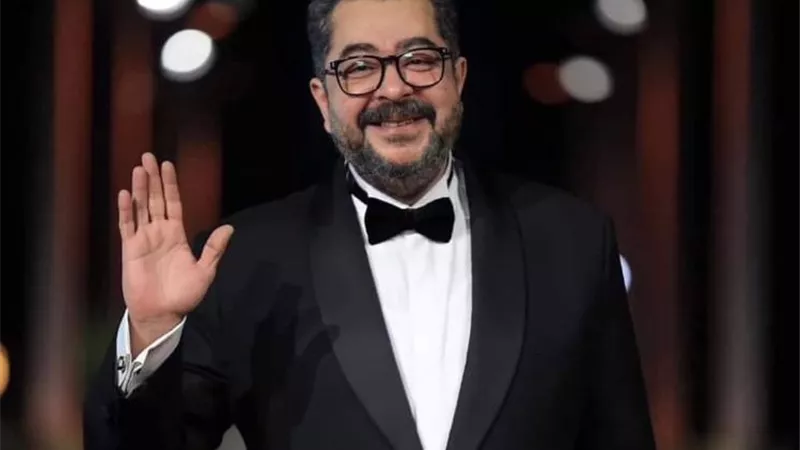 عمر طلعت زكريا: مع السلامة يا حبيبي.. السلام أمانة للي سبقونا