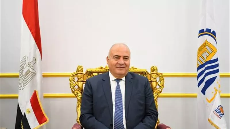 محافظ قنا يتفقد المجمع الصناعي الحرفي بـ قرية الكرنك