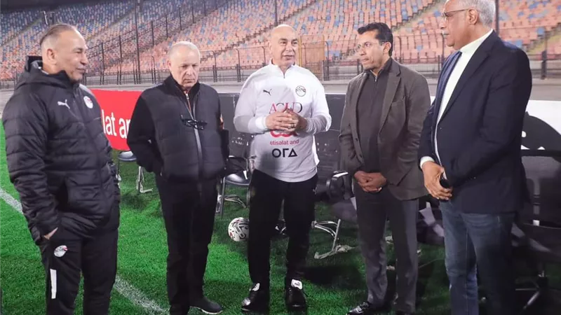 حسام حسن: أرفض أي شيء يحاول ضرب استقرار المنتخب.. ولسنا دليفري