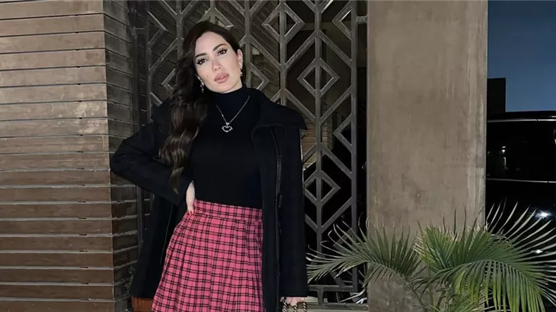 بعد صدور حكم حبسها.. نسرين طافش تُعلق بإطلالة أنيقة عن الليلة الماضية