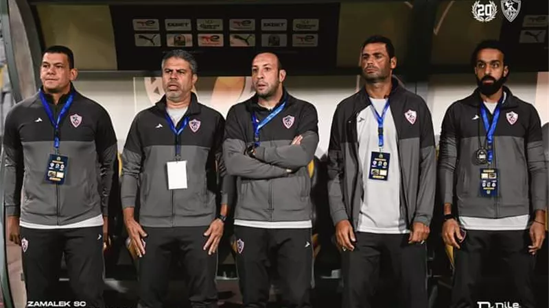 جلسة خاصة من معتمد جمال للاعبي الزمالك