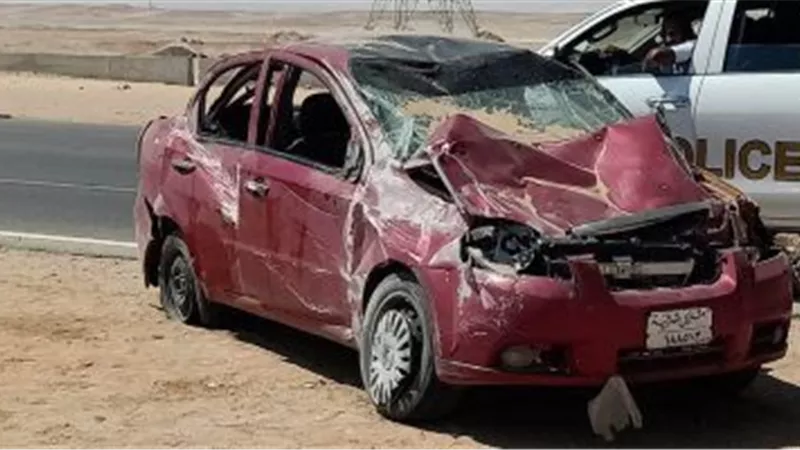 حادث انقلاب سيارة يصيب 3 مواطنين فى بني سويف