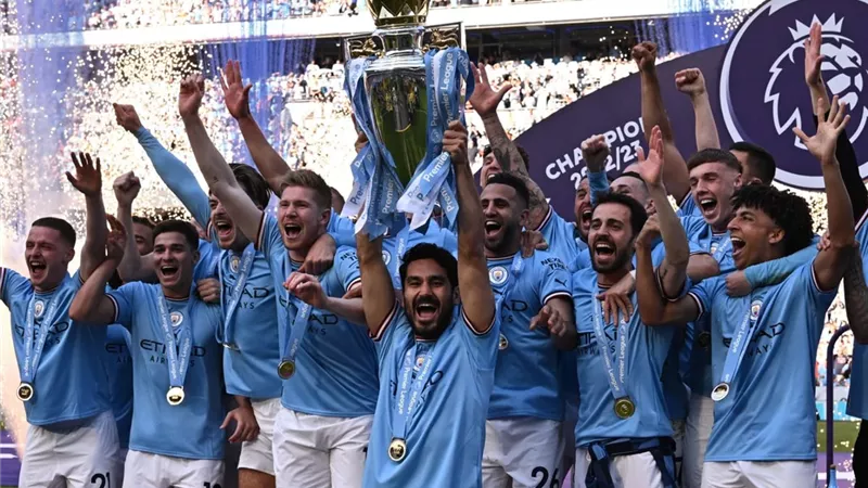 مانشستر سيتي يحطم أمال برشلونة وباريس سان جيرمان