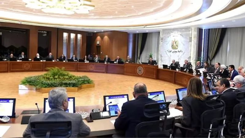 رئيس الوزراء يوجه بضرورة استكمال الوزارات إجراءات الانتقال للعمل بالعاصمة الإدارية الجديدة