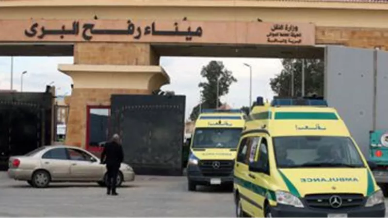 برئاسة كوكريل.. وفد برلماني فرنسي يزور معبر رفح على الحدود الفلسطينية