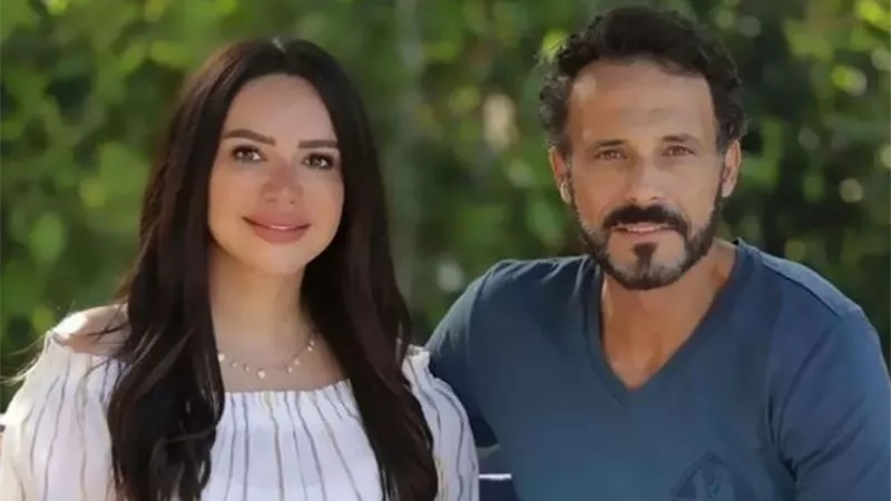 يوسف الشريف يحتفل بذكرى زواجه قبل أشهر قليلة من قرار الإنفصال 