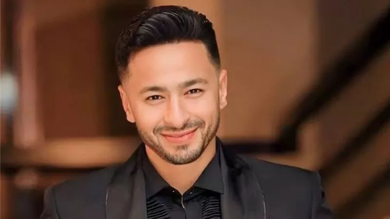 حمادة هلال: 