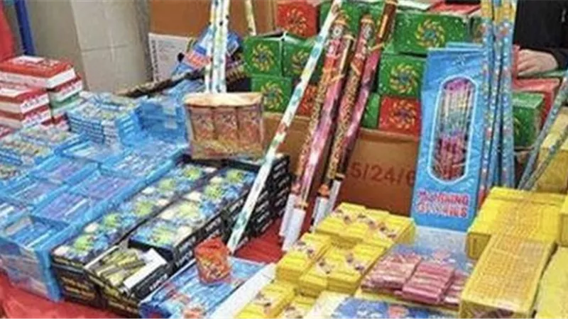 أمن بورسعيد يُحبط محاولة جلب كمية من الألعاب النارية محظور دخولها للبلاد